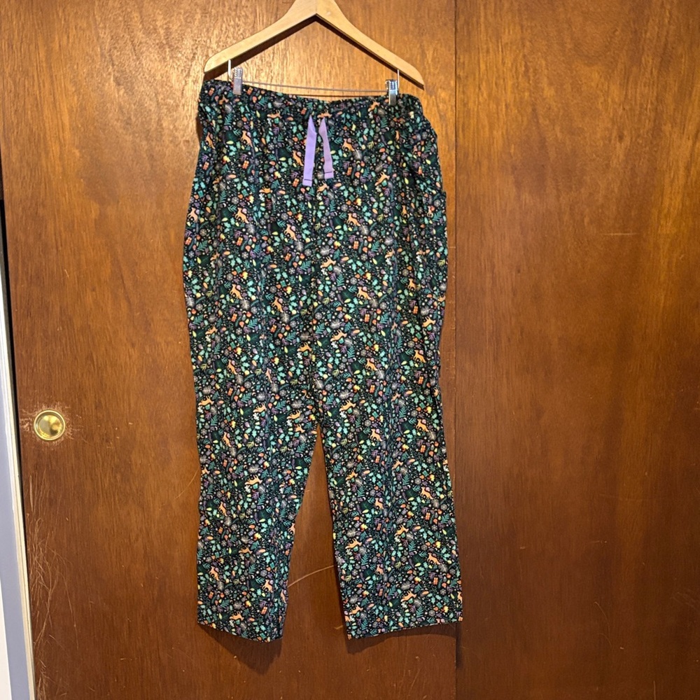 Amazon Essentials Festive Print Pajama Pants